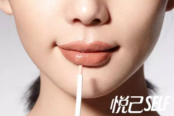 丰唇效果嘟嘟唇型,美容帮