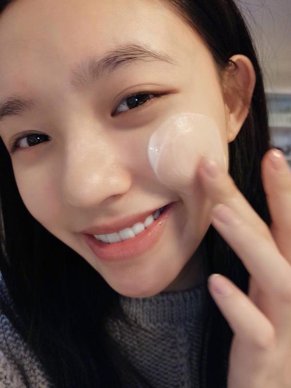 林允素颜机场照,林允素颜护肤品