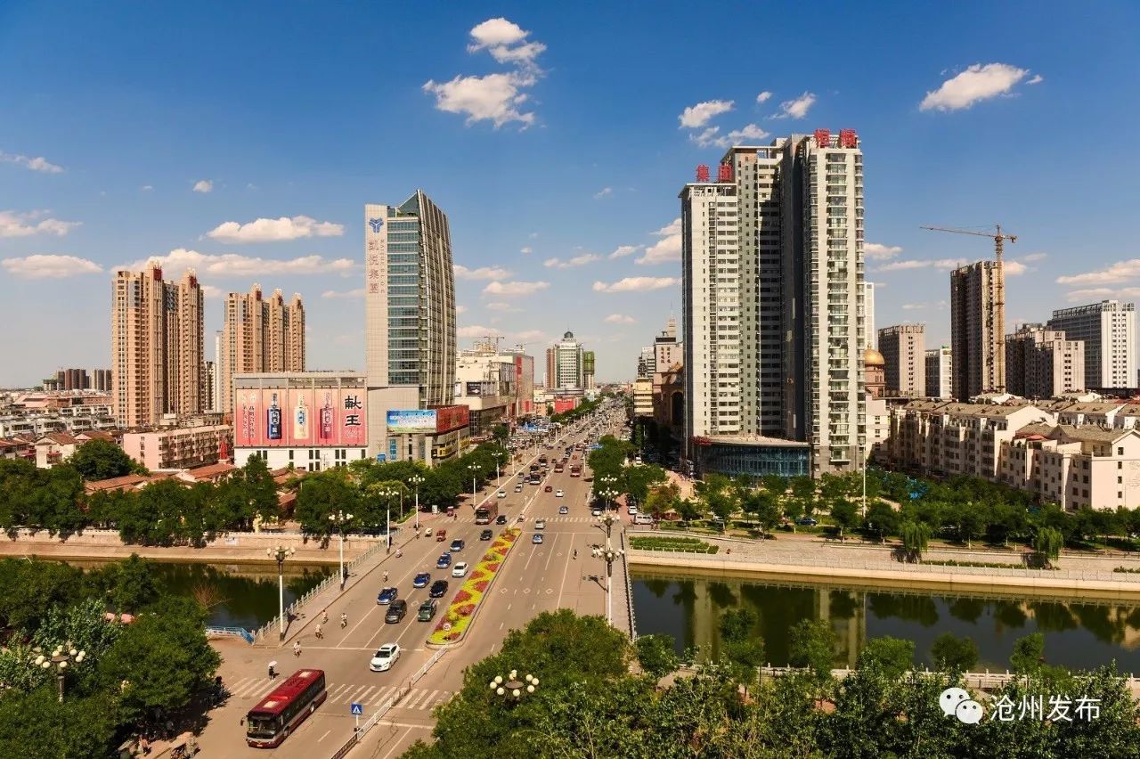 城在林中人在景中,城在园中人在景中