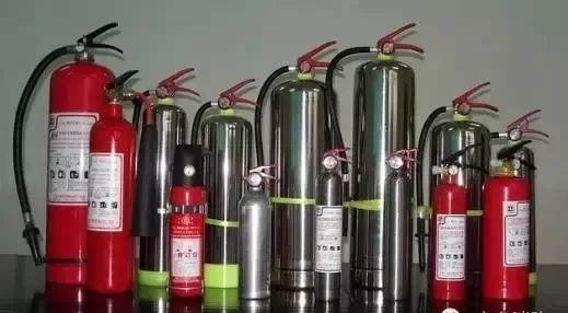 简单说一下灭火器的使用方法,各种灭火器的使用方法及注意事项