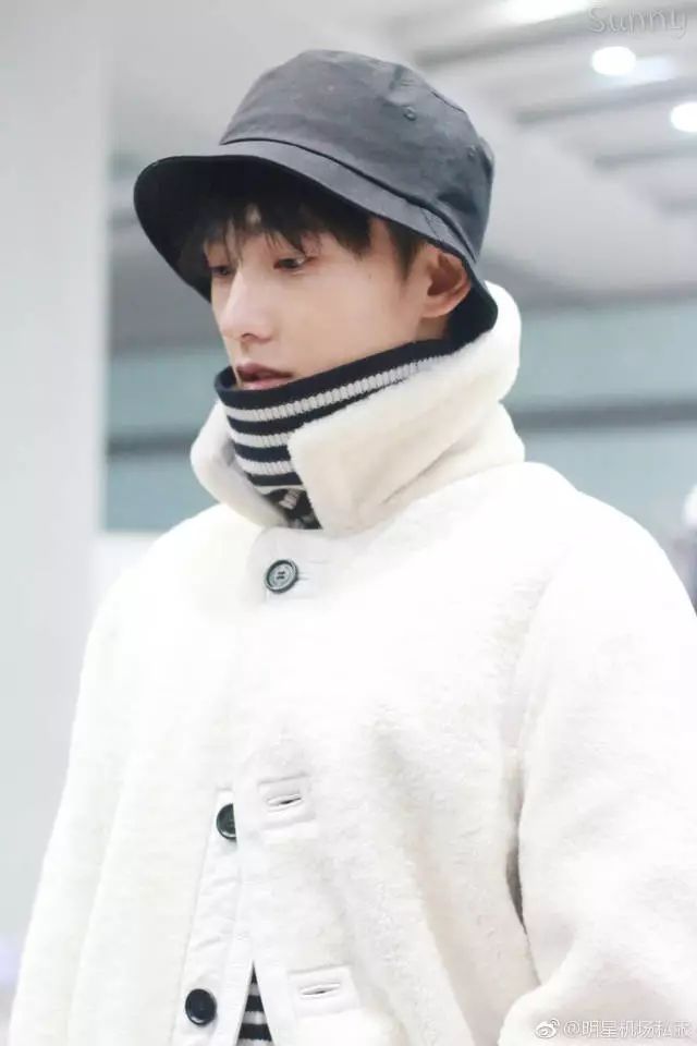 杨洋李易峰穿衣搭配,明星私服穿搭李易峰