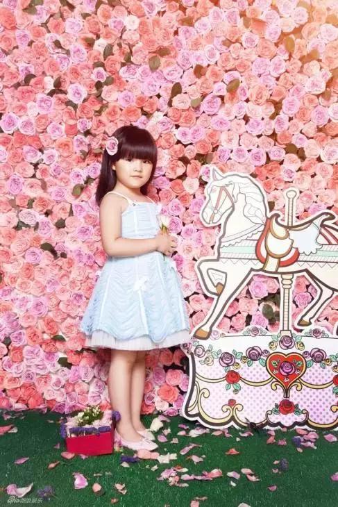 区区一个婴儿奶瓶，居然过百万！贫穷限制了我们的想象力