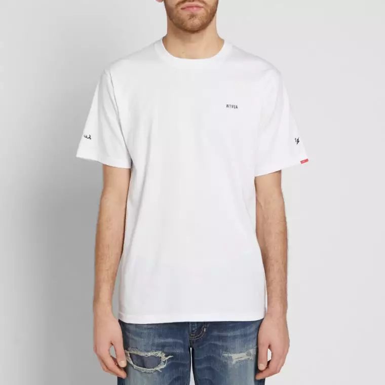 普通tshirt怎样穿更时尚,t-shirt怎么样才能潮流