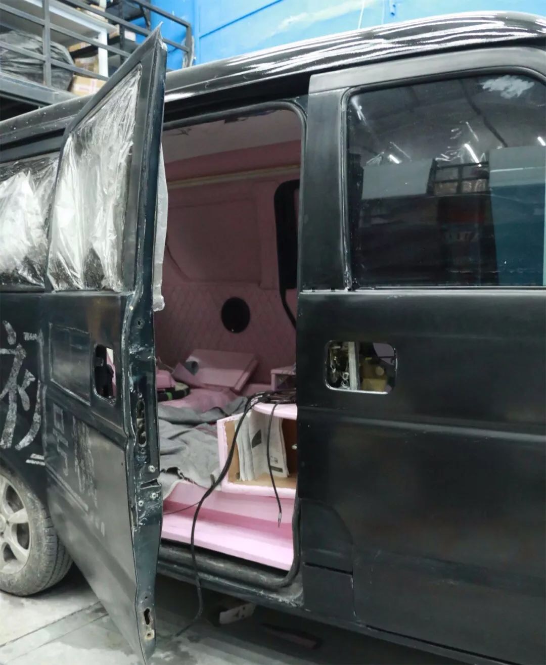 FMC第七集：使徒来袭！我们改装了一台2W块的面包车拯救世界