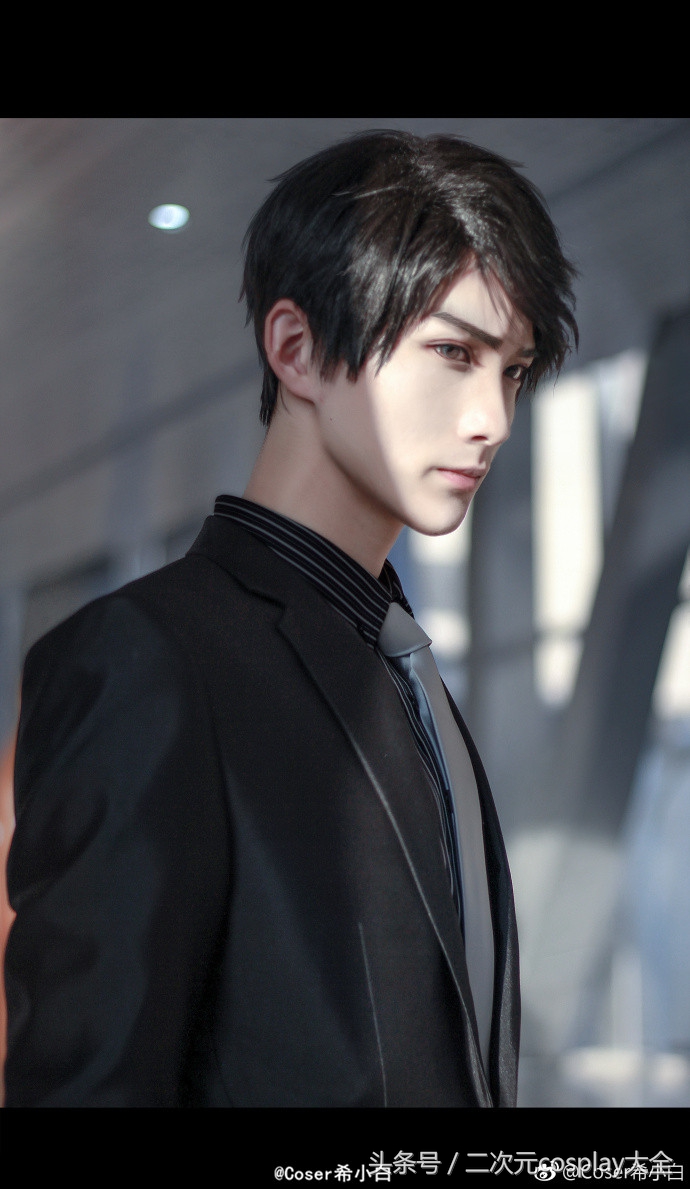 国内比较知名的女cos李泽言,恋与only李泽言cos