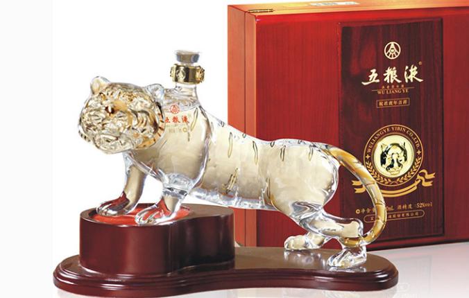 五粮液熊猫造型生肖酒,五粮液百鸟朝凤系列酒大全