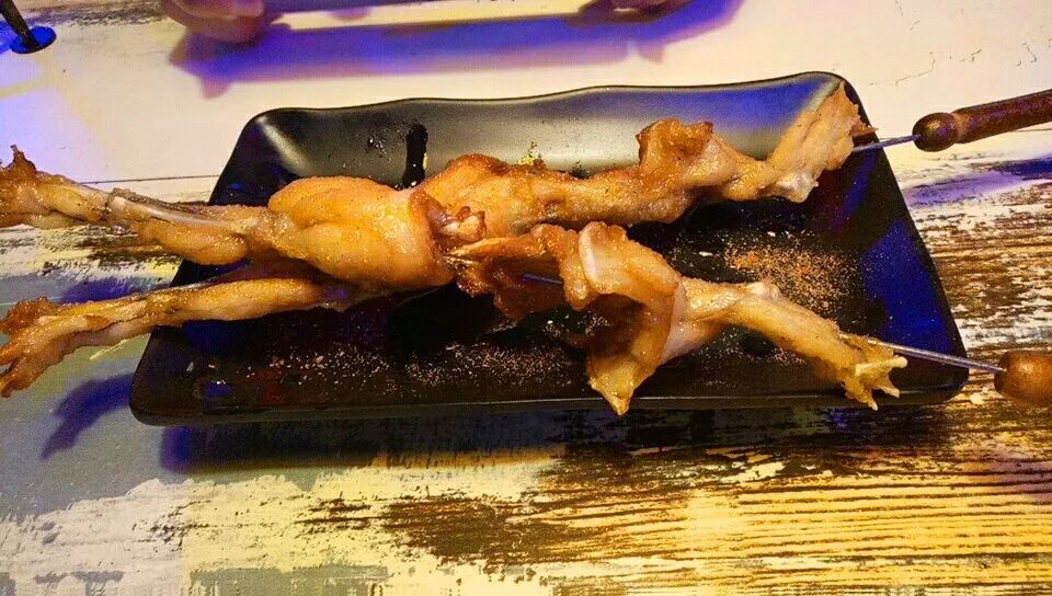 排队等位到疯的牛蛙专门店终于杀到肇庆,带你封测带你飞!