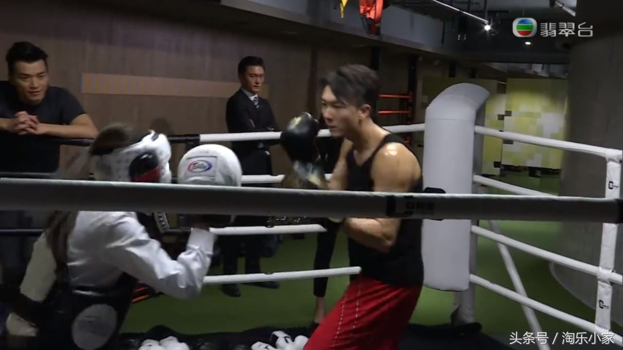 王浩信被打的戏份,王浩信法外风云被打24巴掌