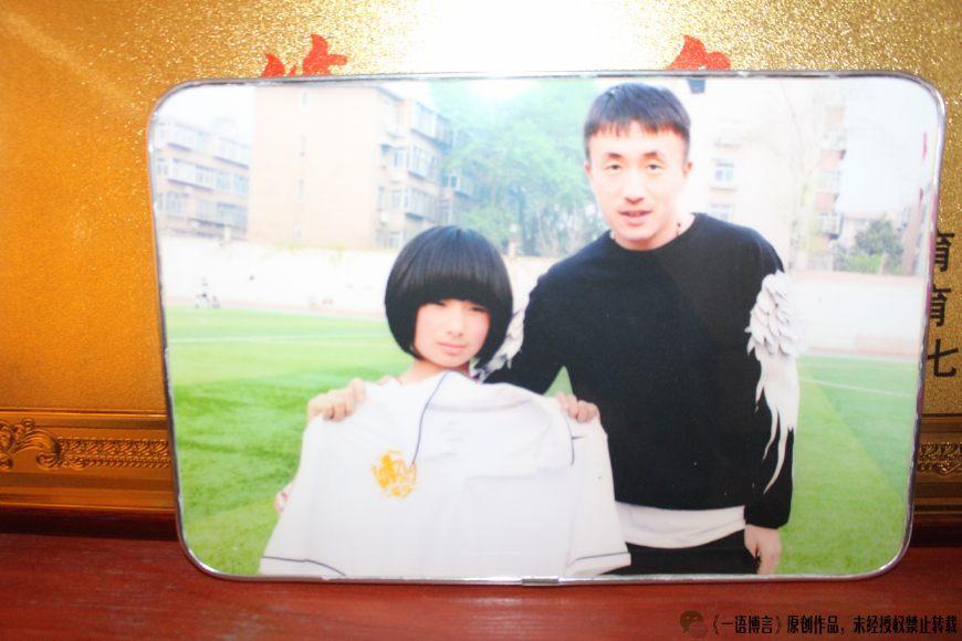 谁说寒门再难出贵子？山东农村小学一支女足队一踢成名！