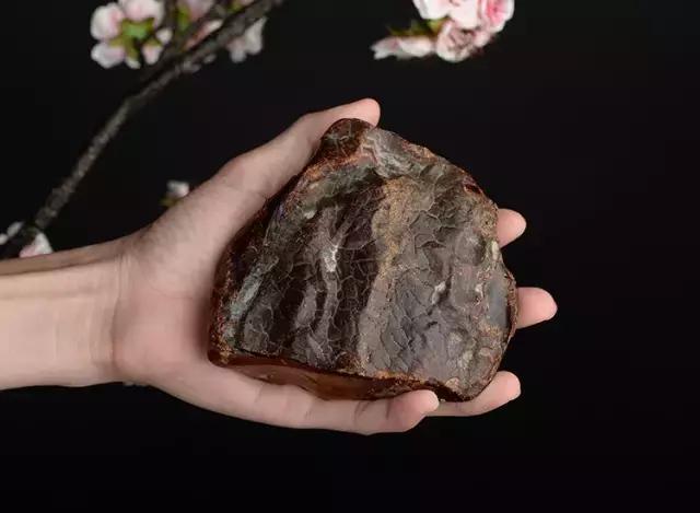 俄料乌料的价格,俄料与乌料颜色对比