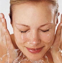 年轻人最熟悉的“青春痘”，是一种什么样的皮肤病？