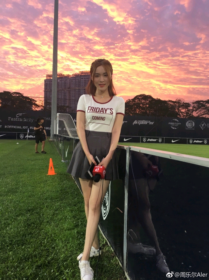 中超国脚太太团,中超太太团第一名