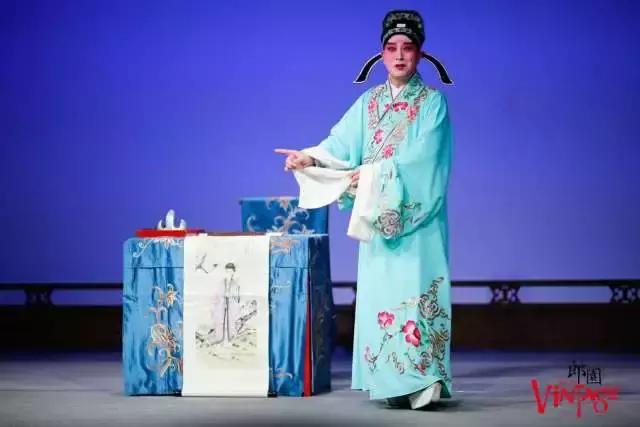 三生路上牡丹亭，灵河岸边红楼梦——《牡丹》之愉与《红楼》之悲