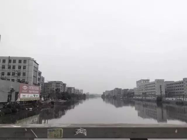 特步男相亲事件引热议,特步相亲如何公关