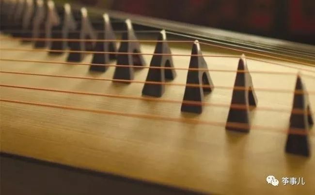 她们在古稀之年学筝，只想告诉你：学琴真的不分早晚