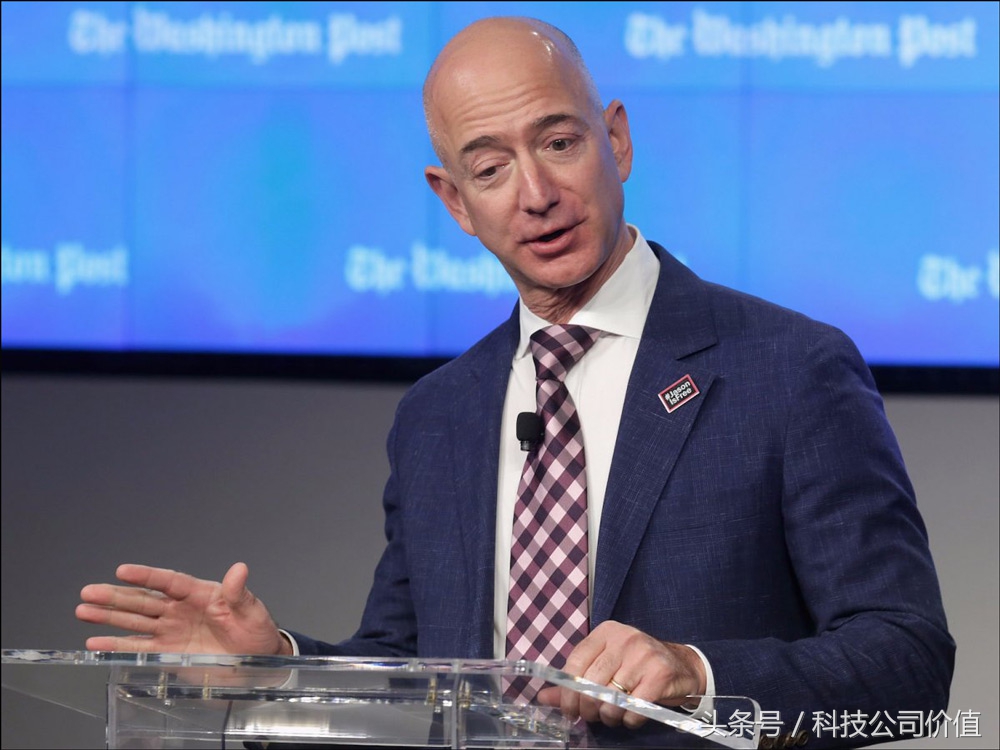 这对任性又睿智夫妇，认识3个月闪婚却恩爱24年，终成世界首富