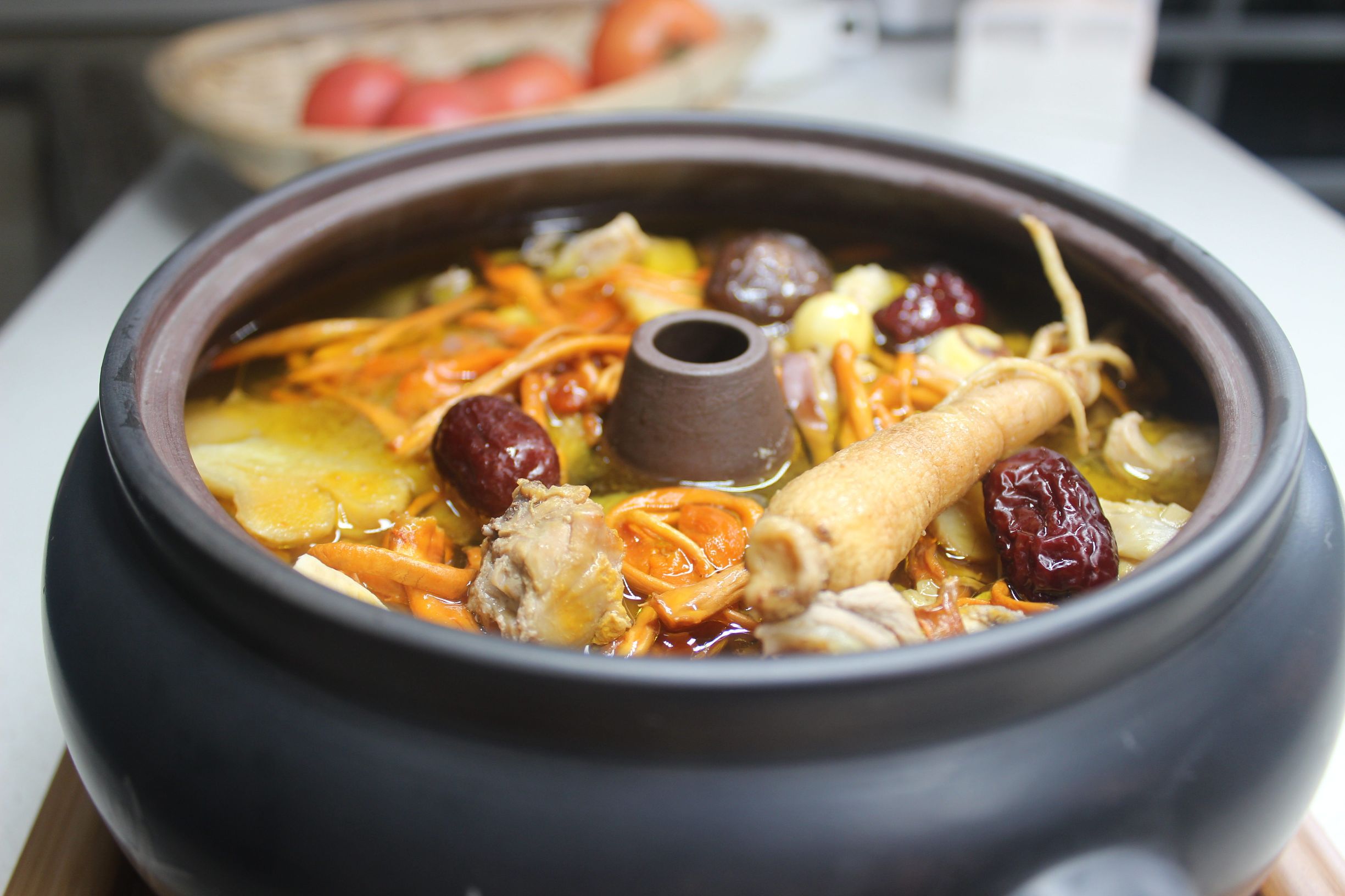 如何做汽锅鸡才好吃,汽锅鸡怎么做好吃又嫩