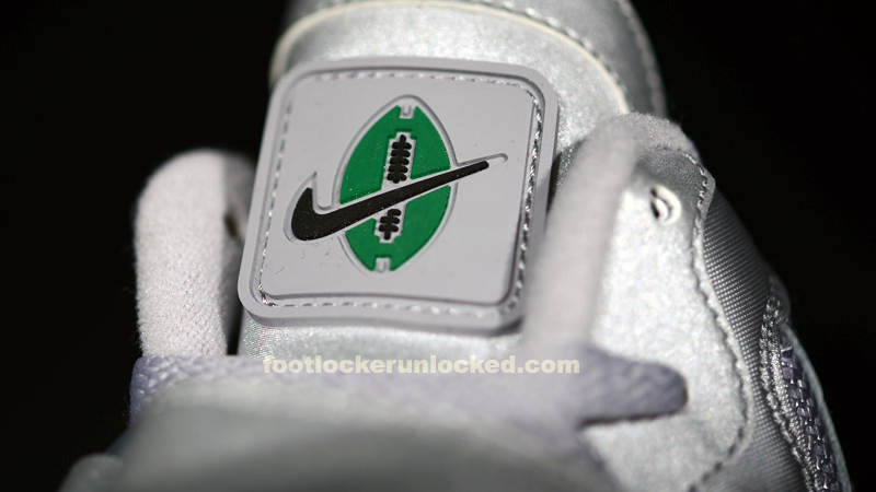 耐克历史上第一双专属足球鞋,耐克顶级实战篮球鞋透气