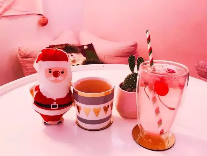 广州奶茶店被挤爆,奶茶店被挤爆