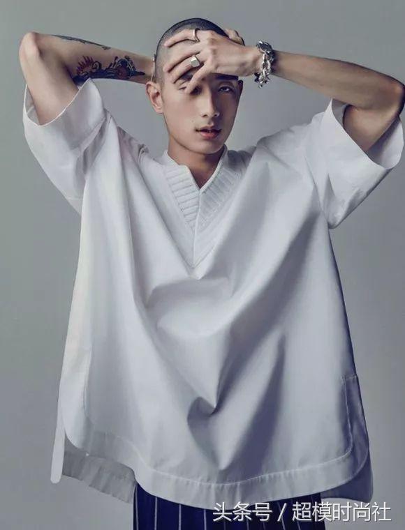 剃光头后变帅了,邋遢男剪掉头发之后变成帅哥