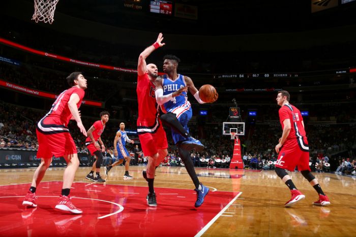 男足客场球衣白色的,球衣颜色代表的意义