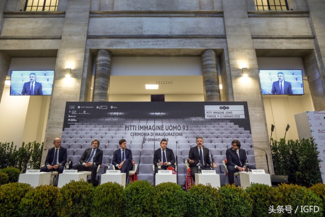 全球最懂时装和工艺的，其实是男人-拷贝