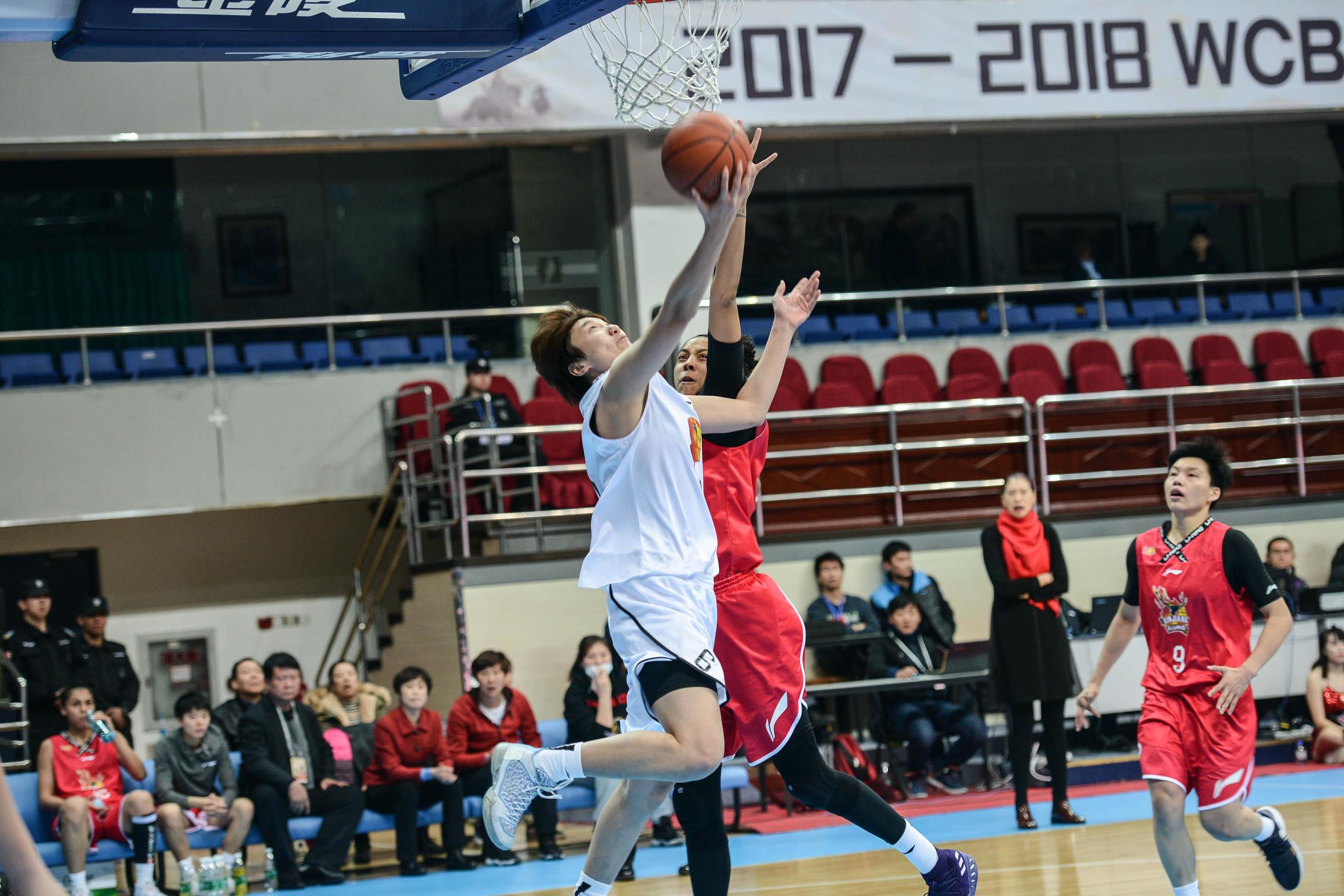 新疆体彩女篮,四川女篮与北京首钢女篮wcba