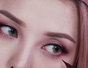 日本发明了发光睫毛，化了这款眼妆同样可以闪闪发亮