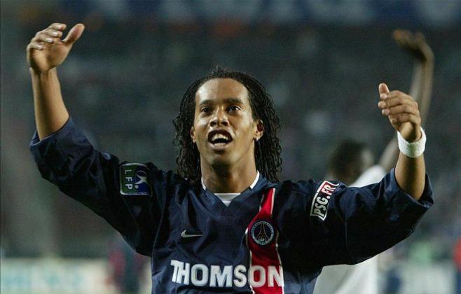 绿茵场精灵罗纳尔迪尼奥,罗纳尔迪尼奥足球场上的桑巴舞者