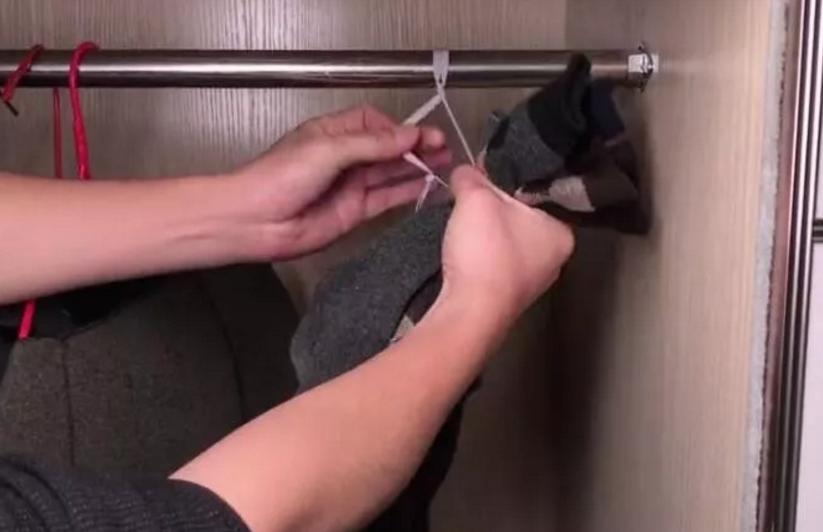 袜子收纳悬挂神器抽屉式收纳盒,如何收纳袜子在衣柜里没有抽屉