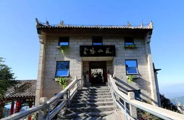 华山住宿山上过夜攻略,华山徒步上山住宿攻略