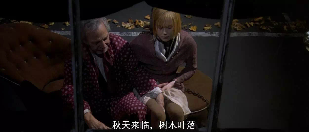 人性的欲望，少女被全镇男人欺负，用铁链囚禁她