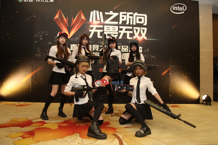 号称国产DIY硬件里最酷炫的?看到实物只想说两个字——厉害