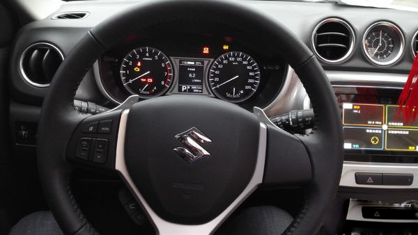 suzuki铃木汽车四驱还是两驱,16年铃木维特拉两驱值不值得入手