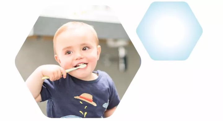 宝宝的牙长歪了怎么办,婴儿上牙齿牙缝大怎么办