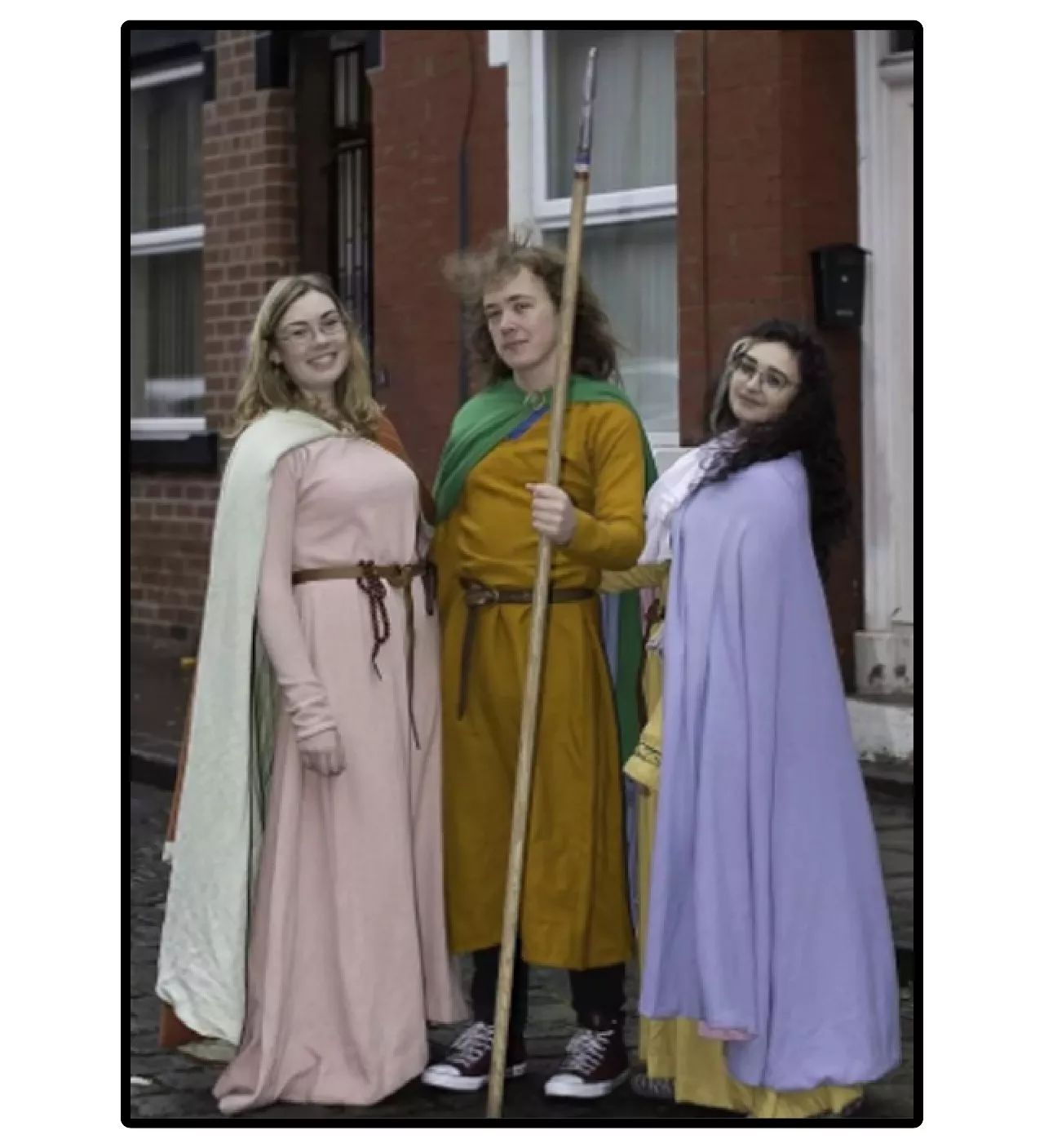 自从我们仨睡一起，再也不用担心吵架冷战了