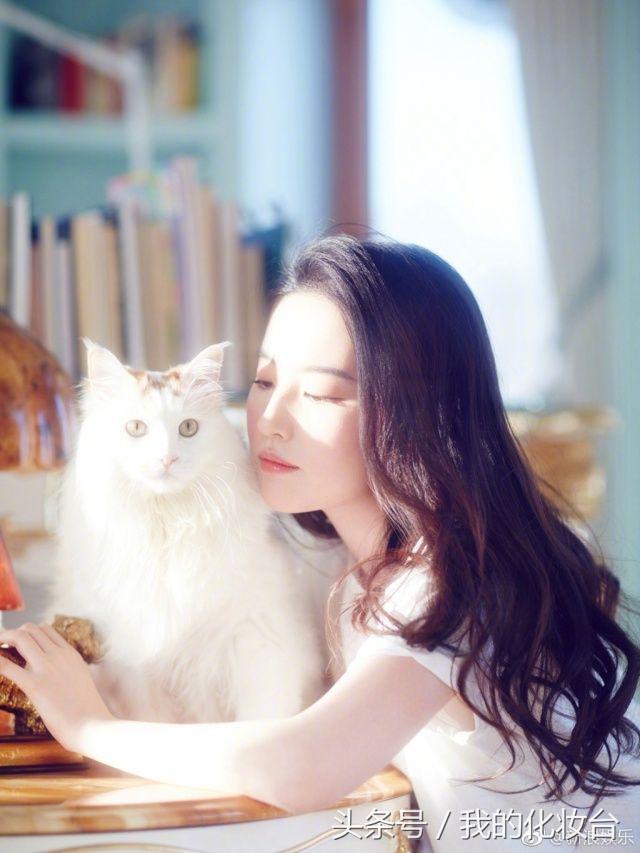 脱发严重怎么让头发蓬松,头发容易贴头皮教你一招