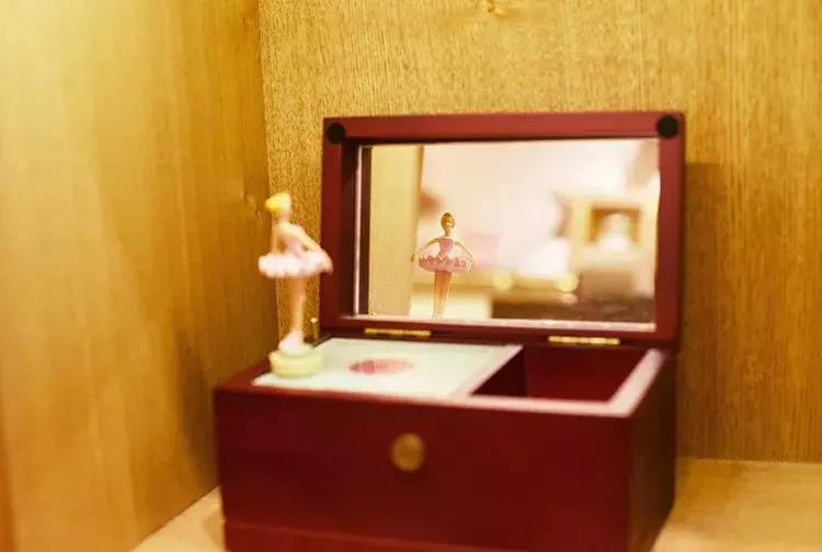 榄旈兘灏戝コ蹇冩潅璐ч摵 (榄旈兘灏戝コ蹇冩潅璐ч摵闆嗗悎)