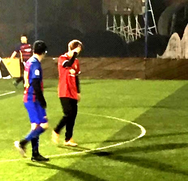 鹿晗自曝追女友关晓彤全过程,鹿晗关晓彤踢球