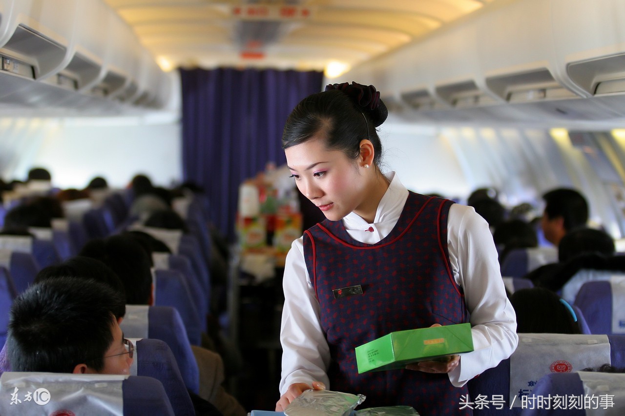 春节回家飞机上可玩手机了，但上网名额有限！