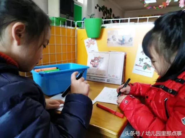 幼儿园新年手工作品简单灯笼卡纸,新年福字灯笼手工幼儿园