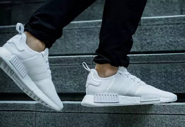 球鞋博主购买yeezy750,球鞋评测yeezy500