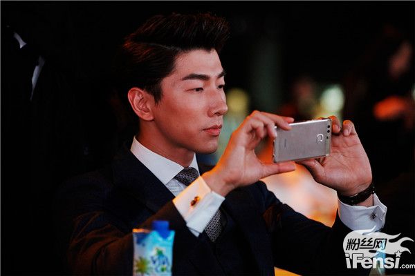 关晓彤江疏影魏大勋综艺节目,2019时尚盛典魏大勋