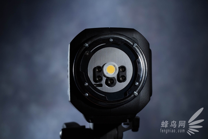 神牛ad600外拍灯引闪器设置,神牛ad600bm外拍灯的同步速度