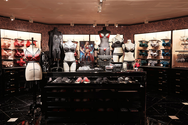 balmain与克罗心联名,balmain联名款