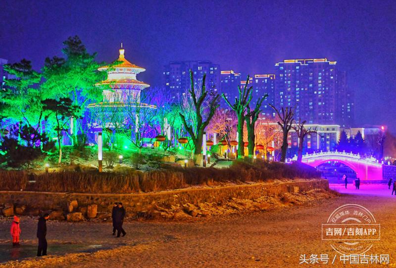 大红灯笼高高挂抖音张灯结彩,大红灯笼广场舞张灯结彩