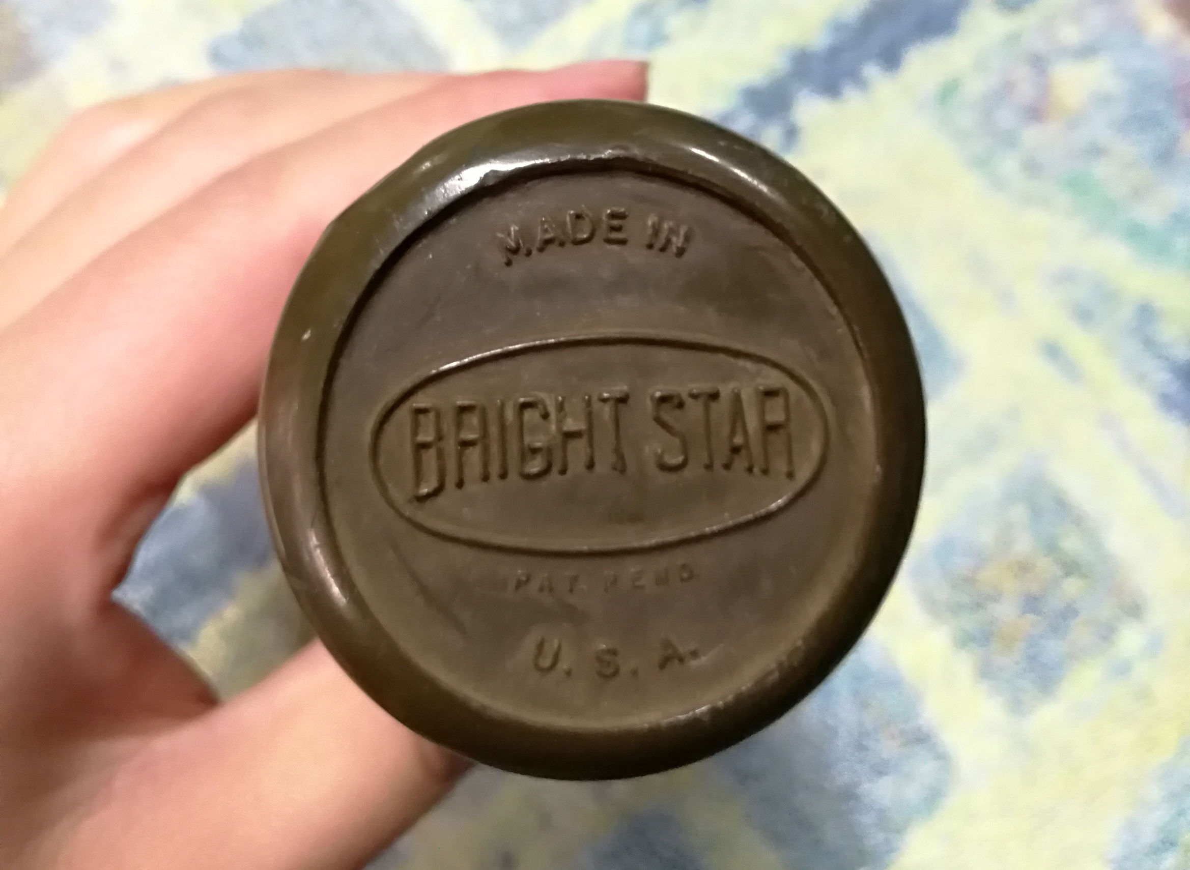 第一代手电筒图片,三大公认最好的手摇式手电筒