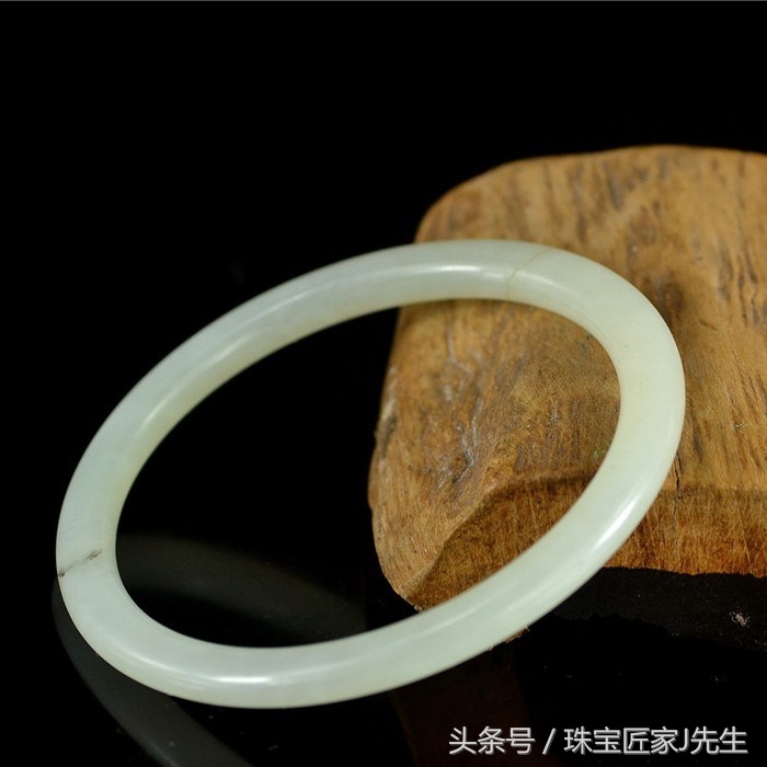 给丈母娘送礼物什么比较适合,过年丈母娘送礼送什么实惠又大方