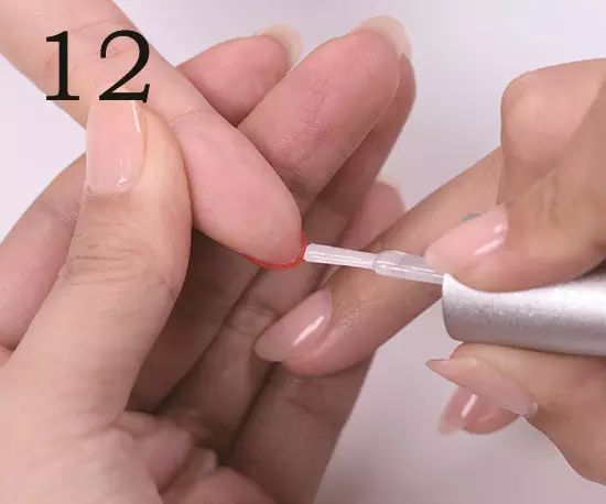 美甲教程初学涂甲油胶手法练习,做甲油胶美甲正确步骤图