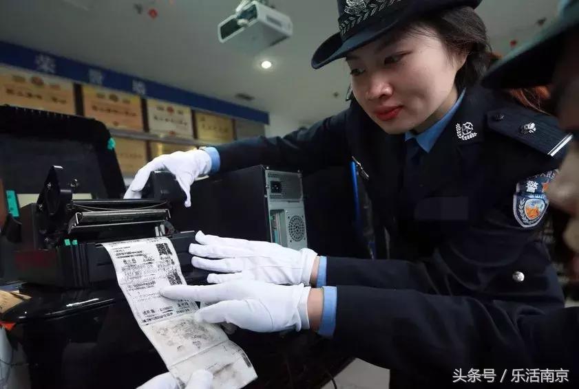 春运期间返程火车票什么时候好买,春运返程抢票高峰将至购票需趁早